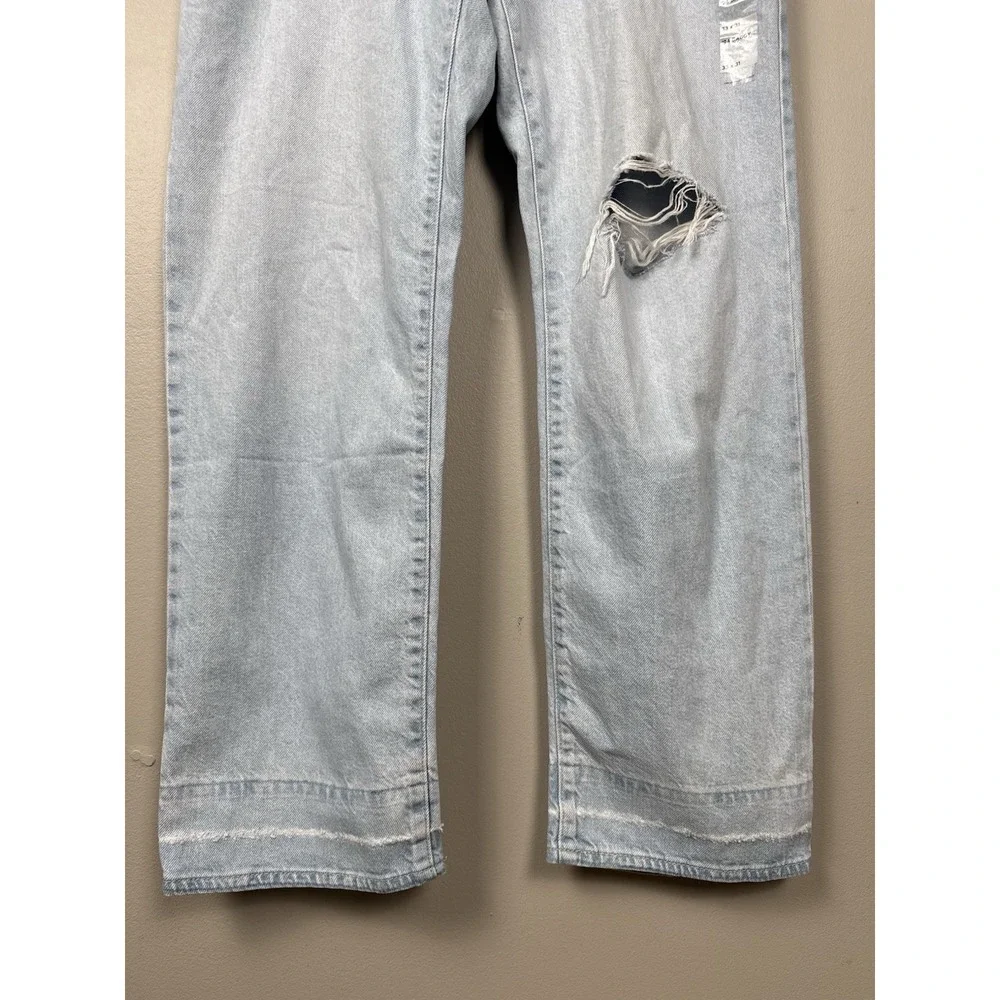 NWT Levis '94‎ Baggy Jeans 33x31 Blue Light Wash Distressed Denim Streetwear 90s